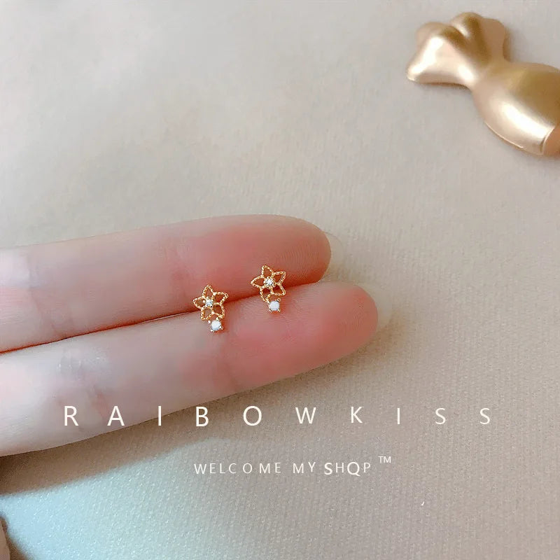 Tibetan Silver Mini Crystal Butterfly Sweet Stud Earrings for Women Flower Helix Cartilage Tragus Lobe Teen Ear Piercing Jewelry